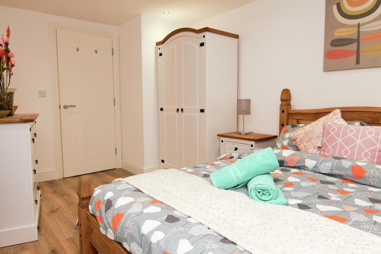 Stylish 2 Bedroom Apartment In The Heart Of Greenwich Londra Esterno foto