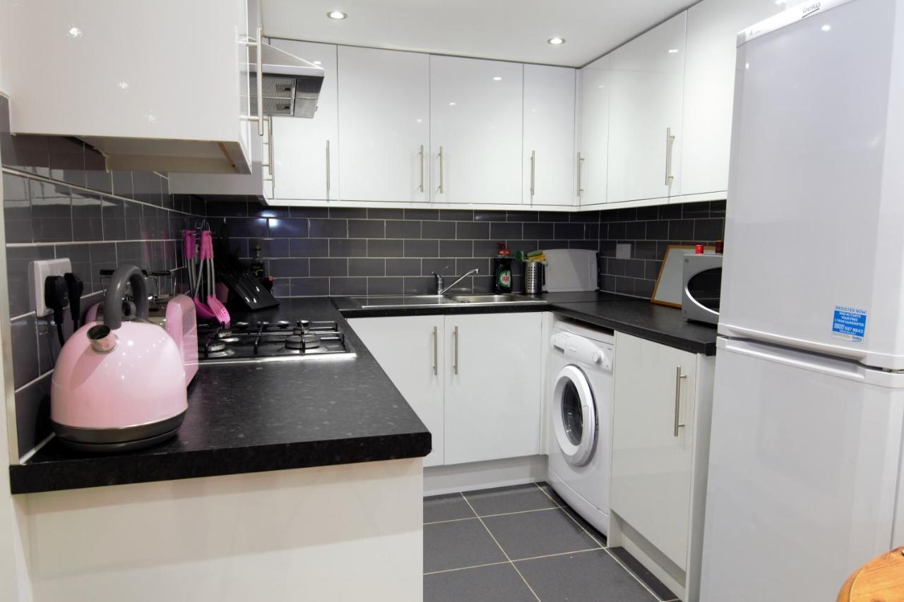 Stylish 2 Bedroom Apartment In The Heart Of Greenwich Londra Esterno foto